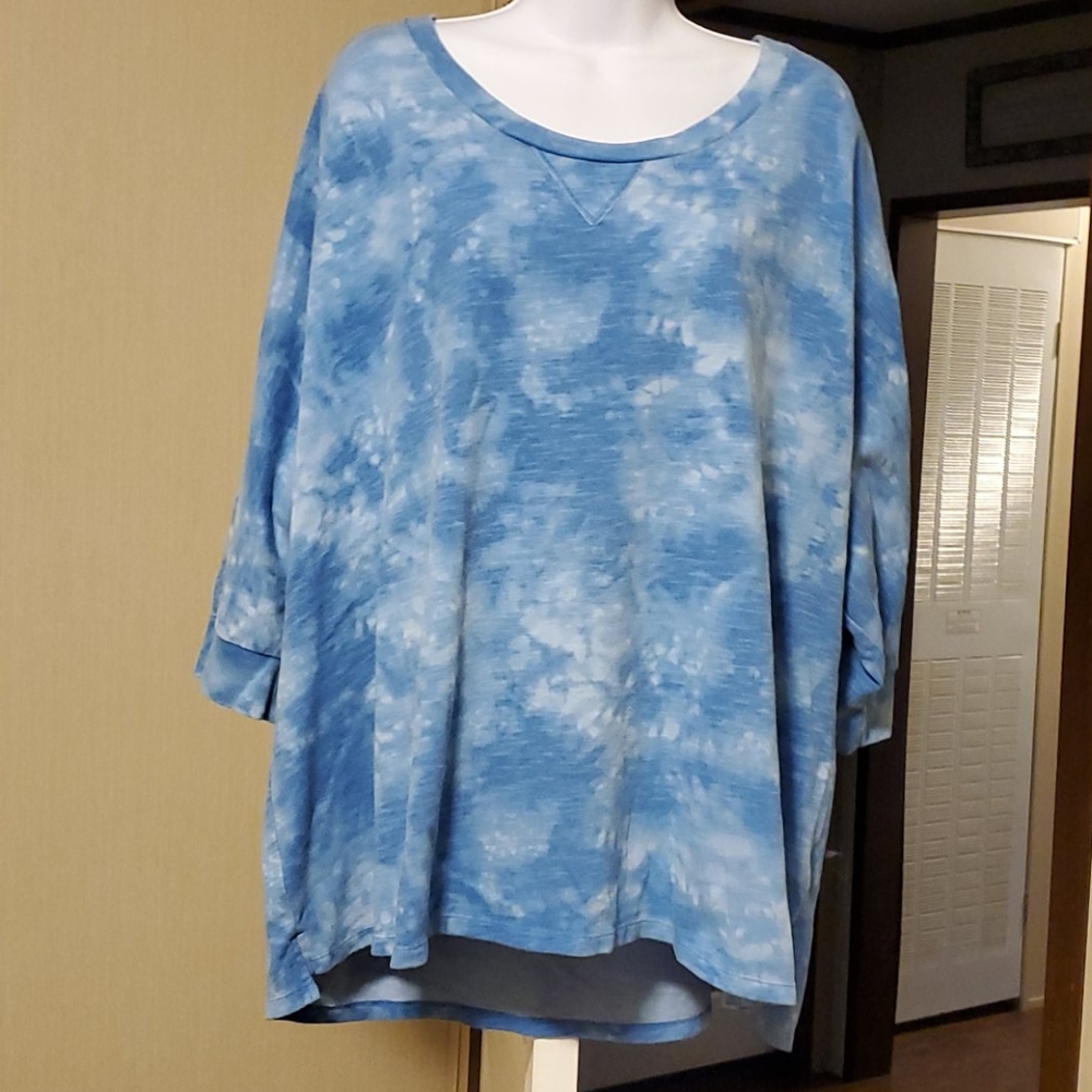 Plus size light weight sweat shirt